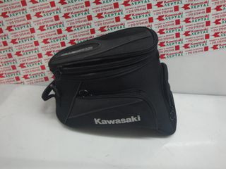TANK BAGS ER6 VERSYS Z750 Z1000         70€