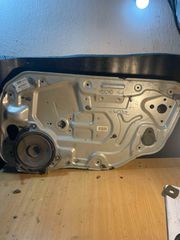VOLVO S40 ΓΡΥΛΛΟΣ ΠΑΡΑΘΥΡΟΥ 04-07 ΕΜΠΡΟΣ ΔΕΞΙ 0671607