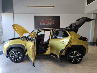 Toyota Yaris Cross 2021 1.5 Hybrid AWD-i PREMIERE Bi-Tone *Panorama*4x4*-thumb-104