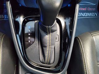 Toyota Yaris Cross 2021 1.5 Hybrid AWD-i PREMIERE Bi-Tone *Panorama*4x4*-thumb-81