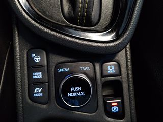 Toyota Yaris Cross 2021 1.5 Hybrid AWD-i PREMIERE Bi-Tone *Panorama*4x4*-thumb-82