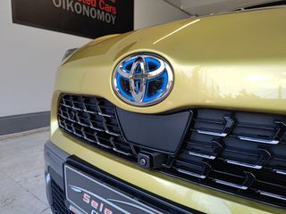Toyota Yaris Cross 2021 1.5 Hybrid AWD-i PREMIERE Bi-Tone *Panorama*4x4*-thumb-12