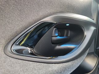 Toyota Yaris Cross 2021 1.5 Hybrid AWD-i PREMIERE Bi-Tone *Panorama*4x4*-thumb-39