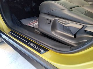 Toyota Yaris Cross 2021 1.5 Hybrid AWD-i PREMIERE Bi-Tone *Panorama*4x4*-thumb-40