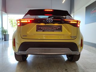 Toyota Yaris Cross 2021 1.5 Hybrid AWD-i PREMIERE Bi-Tone *Panorama*4x4*-thumb-21