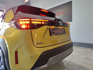 Toyota Yaris Cross 2021 1.5 Hybrid AWD-i PREMIERE Bi-Tone *Panorama*4x4*-thumb-26