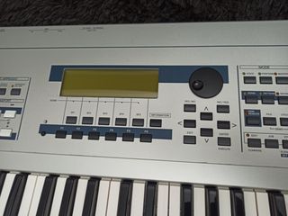 Yamaha MO6 Workstation Synth-thumb-9