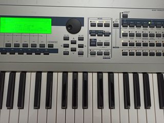 Yamaha MO6 Workstation Synth-thumb-16