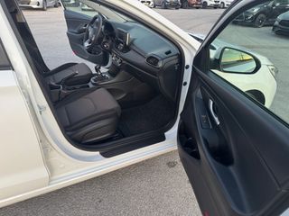 Hyundai i 30 2018 1.4 100 Hp ACTIVE-thumb-17
