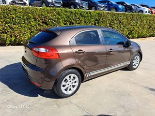 Kia Rio 2012 1.1 CRDi ECO DYNAMICS GT LINE-thumb-8