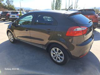 Kia Rio 2012 1.1 CRDi ECO DYNAMICS GT LINE-thumb-14