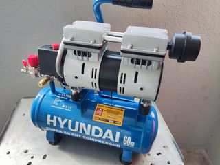 ΑΕΡΟΣΥΜΠΙΕΣΤΗΣ HYUNDAI 6lit ΑΘΟΡΥΒΟΣ 0,8Hp OILESS ΦΟΡΗΤΟΣ