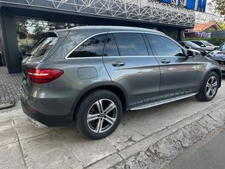 Mercedes-Benz GLC 250 2019 D AMG LINE 9G-thumb-3