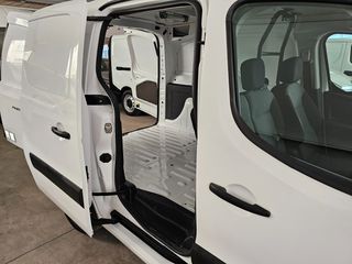 Κλούβα Peugeot 2018 Partner - 3θέσιο - Από μεγάλο Service-thumb-17