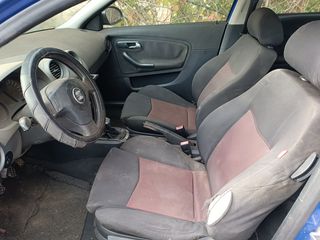 Seat Ibiza 2002-thumb-3