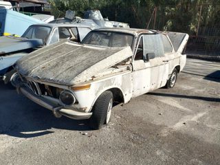Bmw 2002 1970-thumb-2
