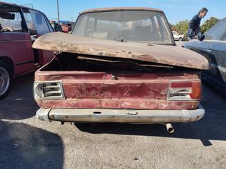 Bmw 2002 1970-thumb-5