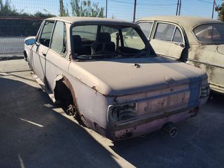 Bmw 2002 1970-thumb-5