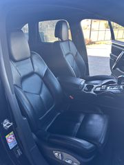 Porsche Cayenne 2015 S V8-thumb-15