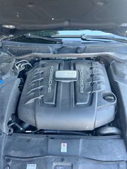 Porsche Cayenne 2015 S V8-thumb-20