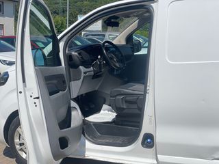 Opel Vivaro 2020-thumb-10