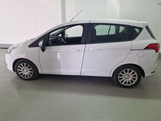 Ford B-Max 2017-thumb-3