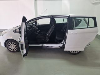 Ford B-Max 2017-thumb-4