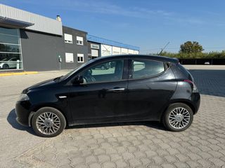 Lancia Ypsilon 2011 ORO  1.200 BENZINH 70PS  5 TAXYTHTES-thumb-1