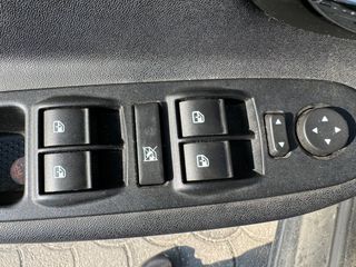 Lancia Ypsilon 2011 ORO  1.200 BENZINH 70PS  5 TAXYTHTES-thumb-7