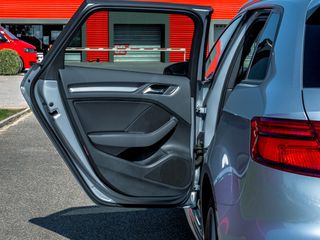 Audi A3 2020 SPORTBACK 1.4 e-tron  S-line-thumb-9