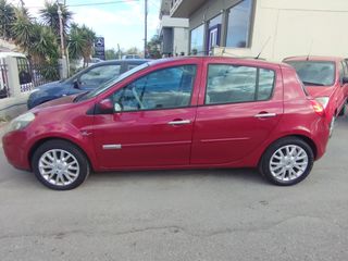 Renault Clio 2011-thumb-4