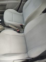 Renault Clio 2011-thumb-11