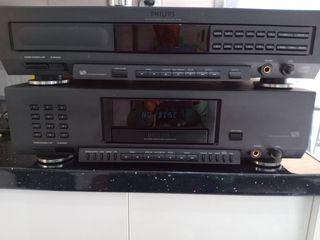 2 CD PLAYERS PHILLIPS 920/930-thumb-2
