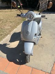 Vespa LX 150 2006-thumb-1