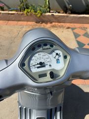 Vespa LX 150 2006-thumb-2