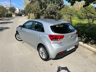 Kia Rio 2017 1.200 FULL EXTRA-thumb-3