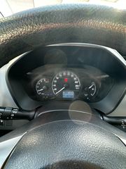 Toyota Yaris 2019 DIESEL-thumb-3