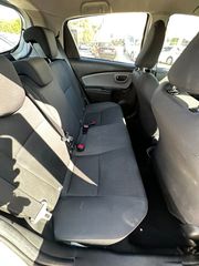 Toyota Yaris 2019 DIESEL-thumb-7