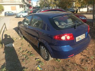 Daewoo Lacetti 2004 i-thumb-1