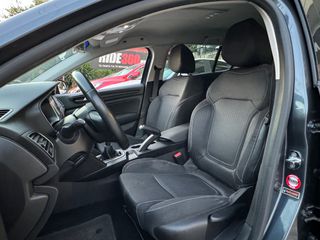 Renault Megane 2018 NAVI-thumb-11