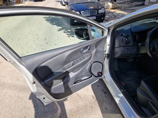 Renault Clio 2018-thumb-10