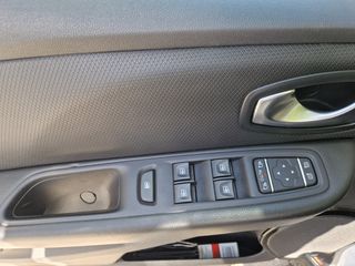 Renault Clio 2018-thumb-13