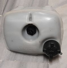 VW CADDY 85-91 ΔΟΧΕΙΟ ΨΥΓΕΙΟΥ ΝΕΡΟΥ ΜΠΑΜΠΟΥΡΗΣ