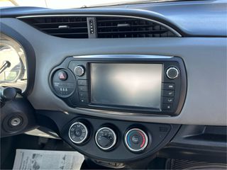 Toyota Yaris 2016-thumb-9