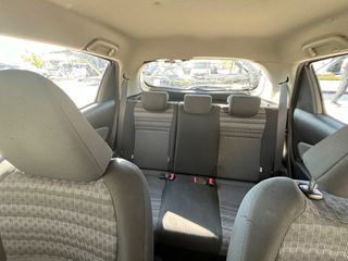 Toyota Yaris 2016-thumb-13