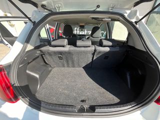 Toyota Yaris 2016-thumb-15