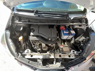 Toyota Yaris 2016-thumb-17
