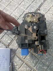 ΚΛΕΙΔΑΡΙΑ ΠΙΣΩ ΔΕΞΙΑ  PORSCHE CAYENNE-thumb-1