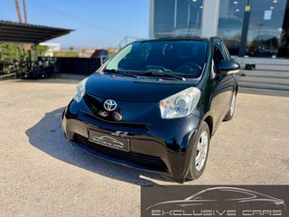 Toyota iQ 2009 1.0 VVT-I