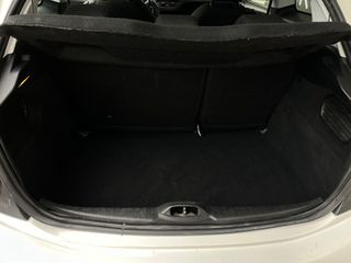 Peugeot 208 2015-thumb-16
